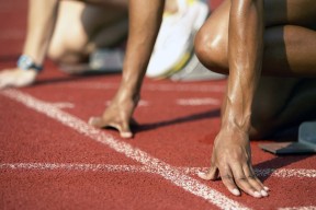 库里赛点兑现，巴塞罗那淘汰俄克拉荷马城雷霆晋级四强，主帅激动落泪-乐动在线平台